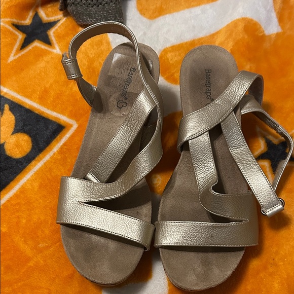 BareTraps Gold Wedges - Picture 1 of 1